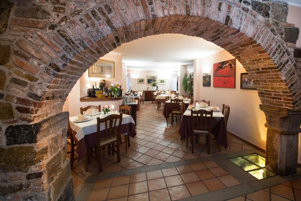 Hotel Locanda Al Pomo D'Oro Cividale del Friuli Exterior foto