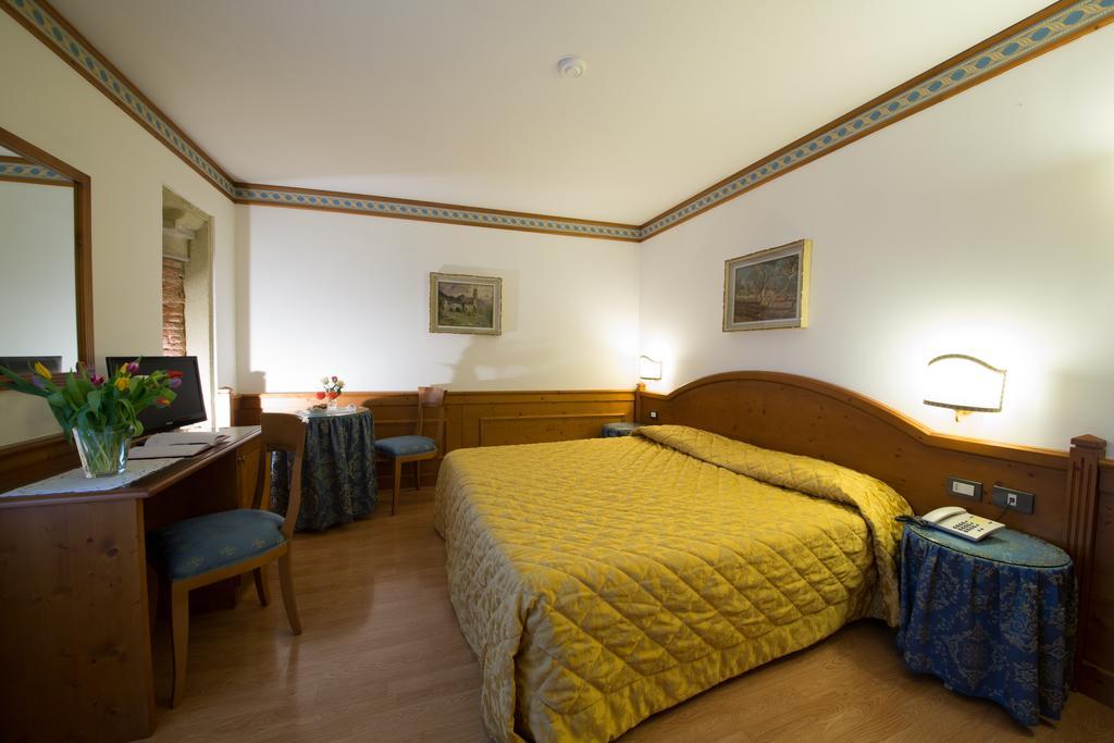 Hotel Locanda Al Pomo D'Oro Cividale del Friuli Cameră foto